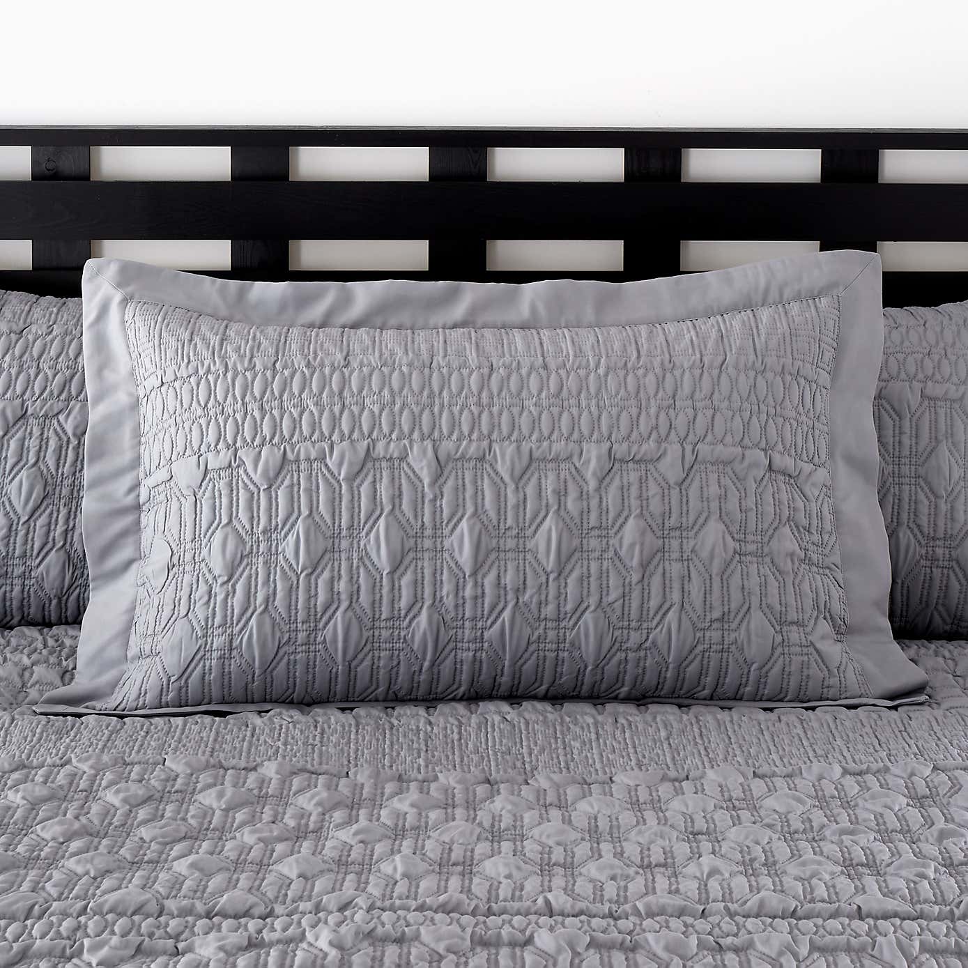 Billie White Oxford Pillowcase