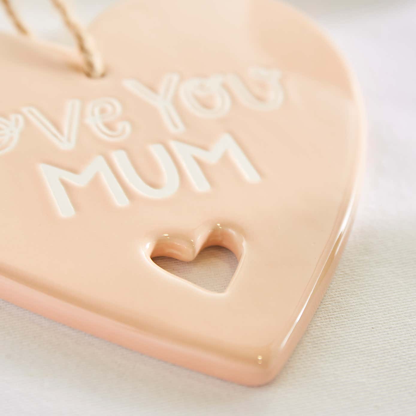 'Love You Mum' Heart Hanging Plaque