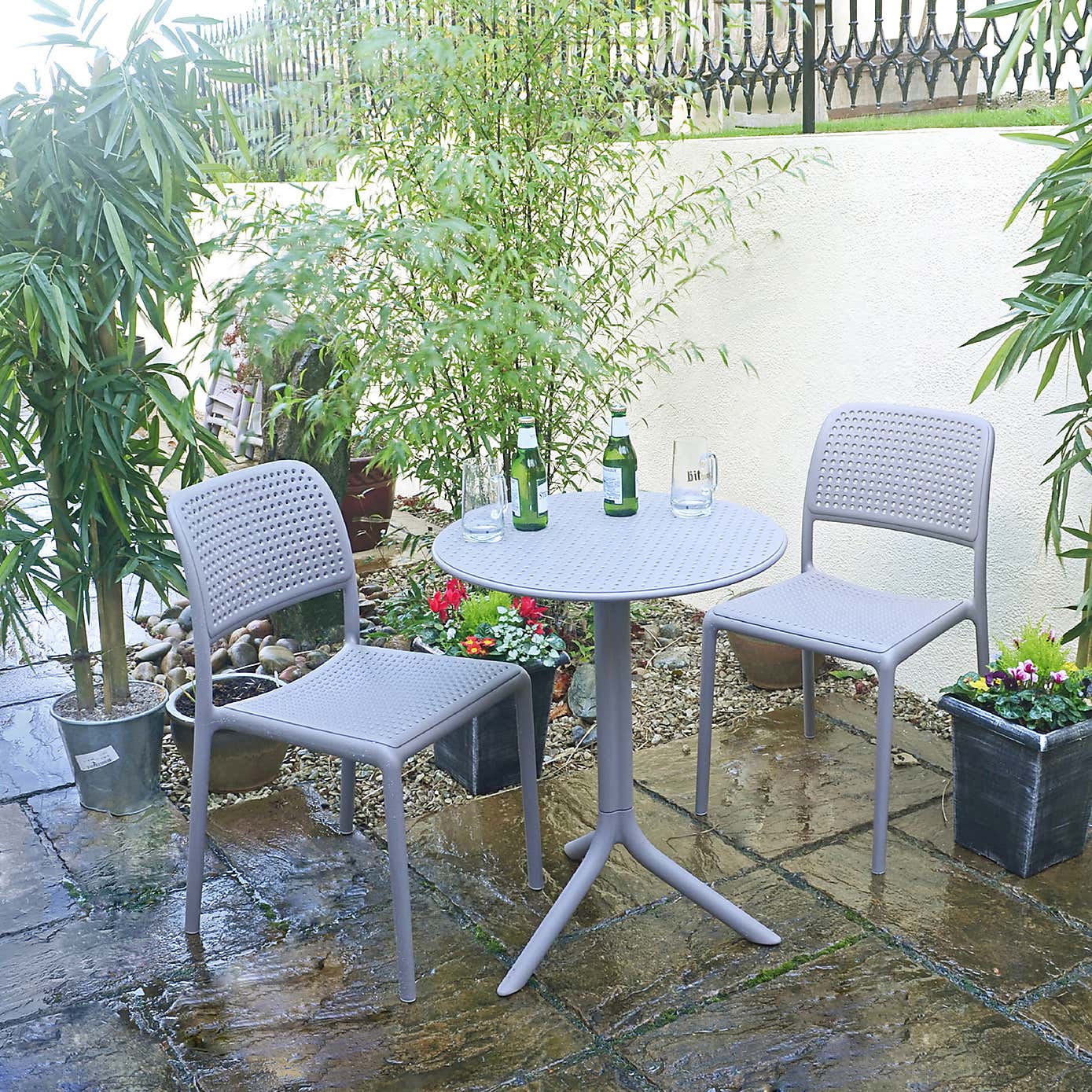 Dark Grey Step Table with 2 Bistro Chairs