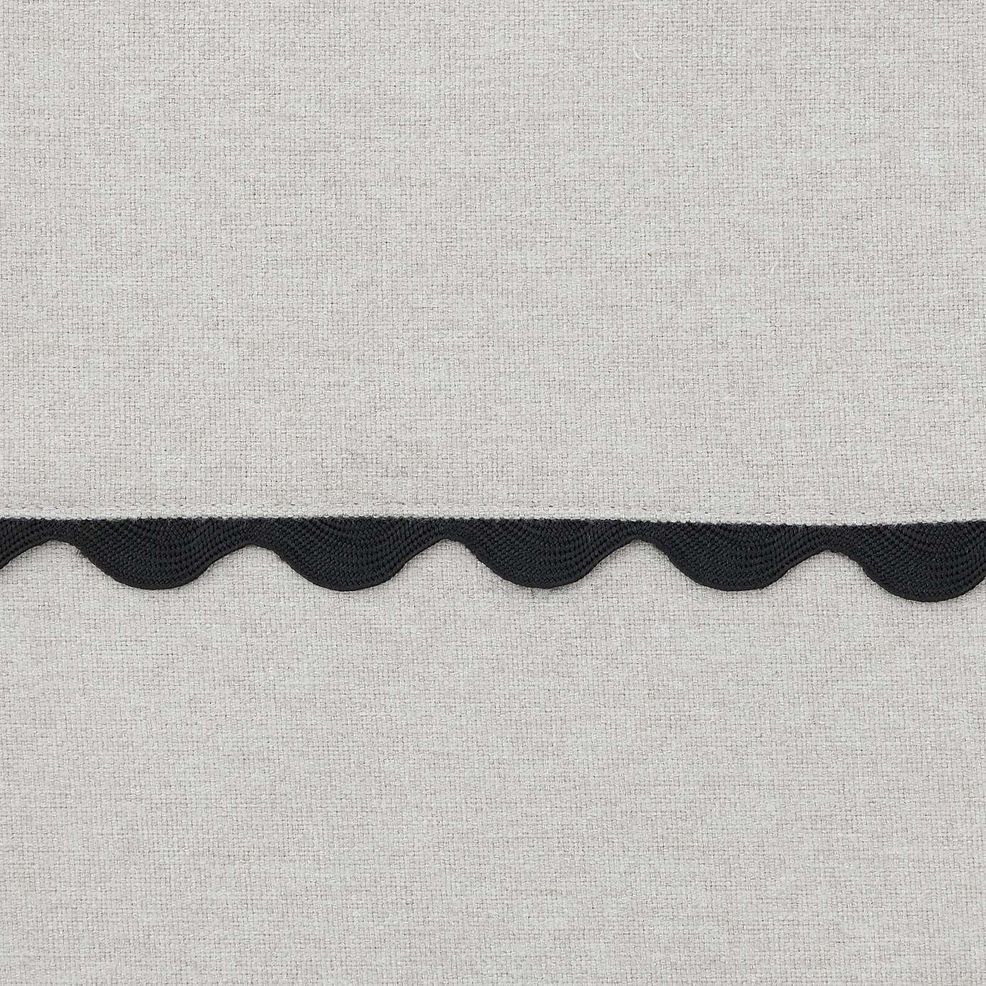 Luna Scallop Blackout Roman Blind