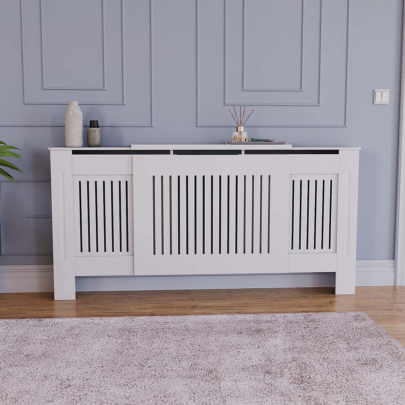 Vida Designs Chelsea Adjustable Radiator Cover