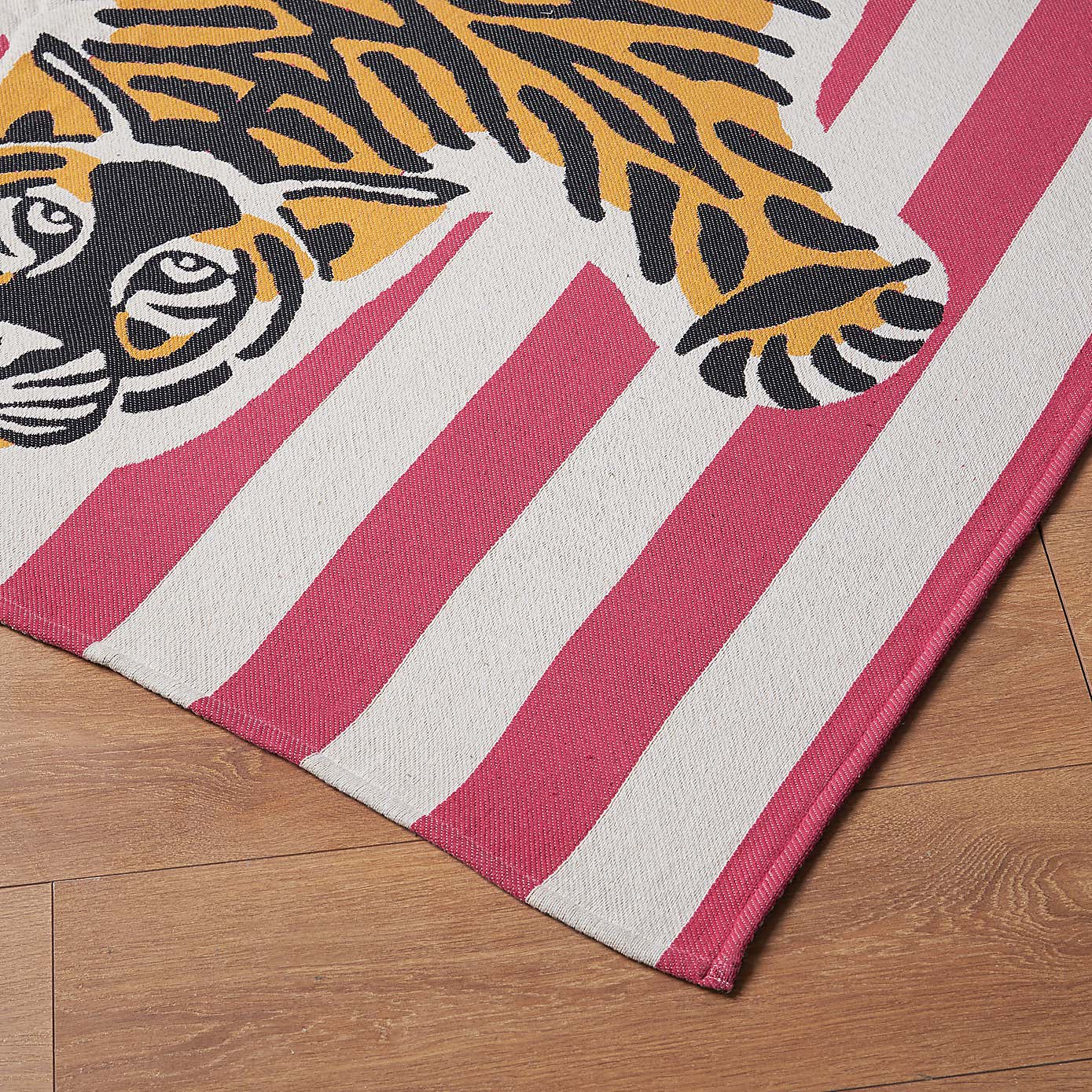 Fuschia Stripe Tiger Jaquard Throw