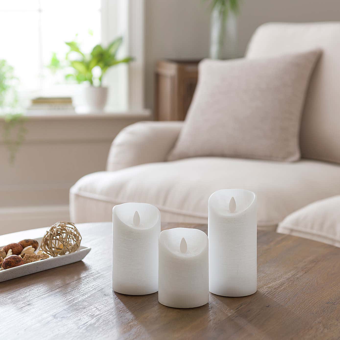 Set of 3 Amber & Tonka LED Pillar Candles