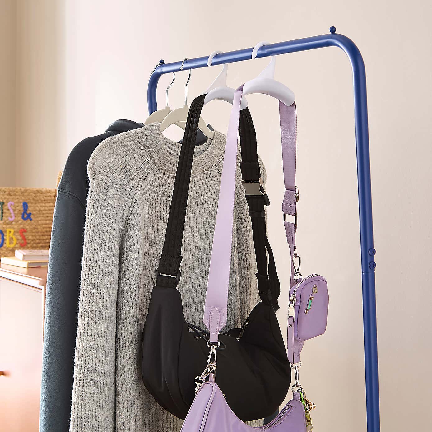 Pack of 2 White Plastic Bag Hangers