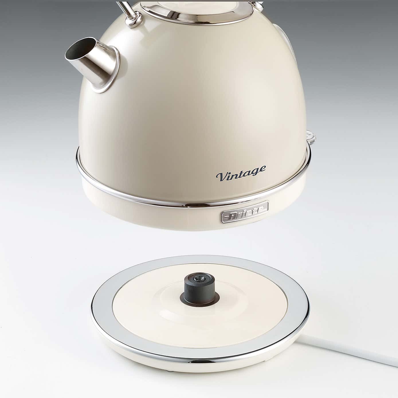 Ariete Vintage 1.7L Dome Kettle