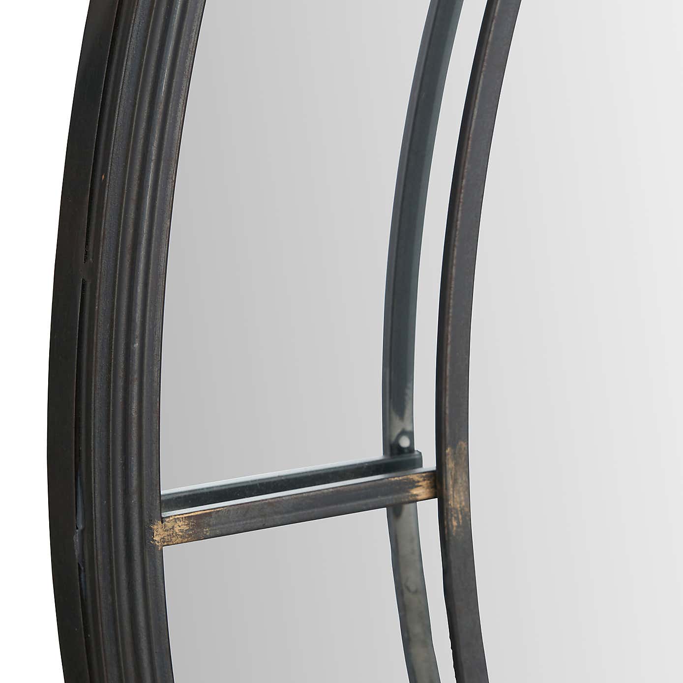 Antique Bronze Metal Round Wall Mirror