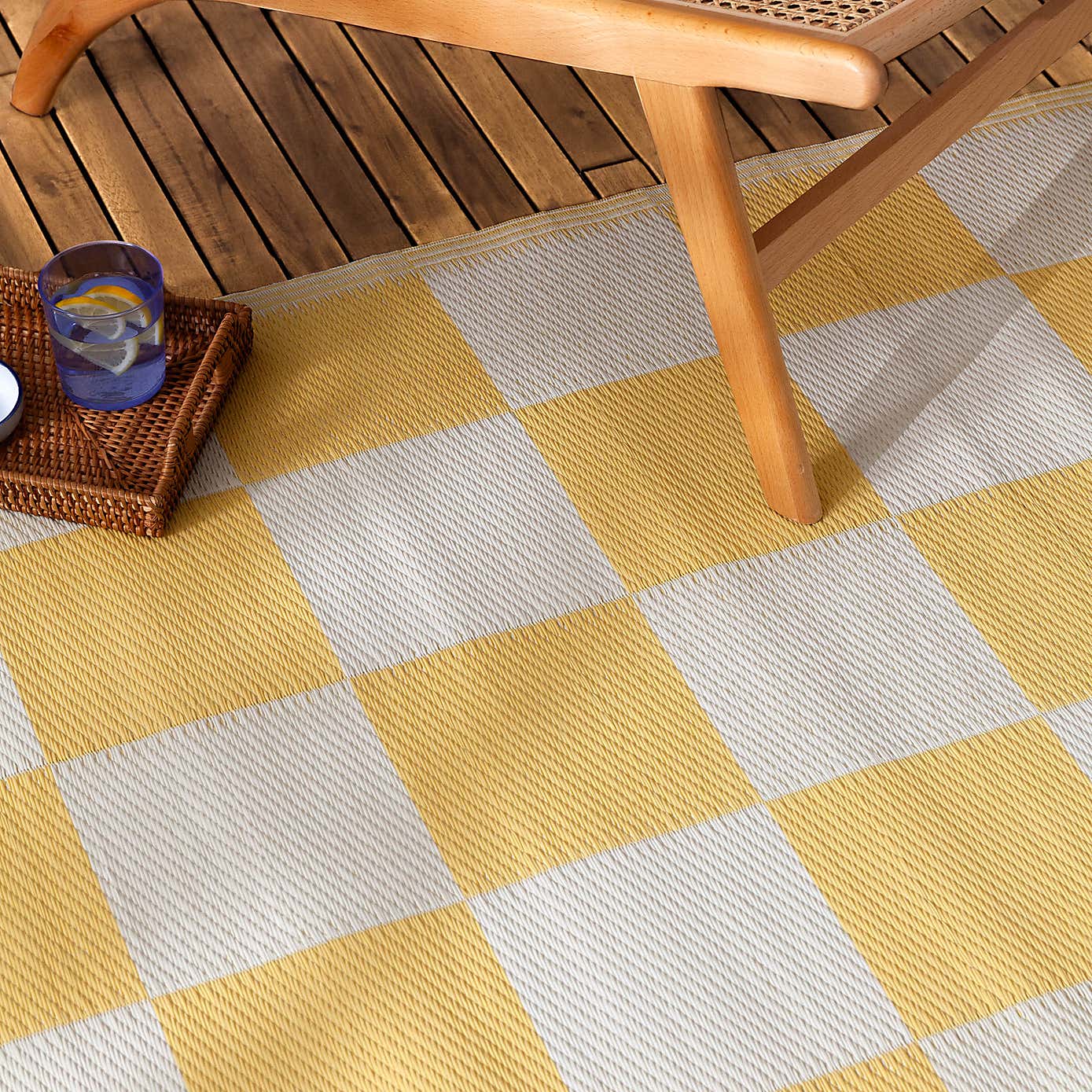 Furn Checkerboard Indoor Outdoor Rug