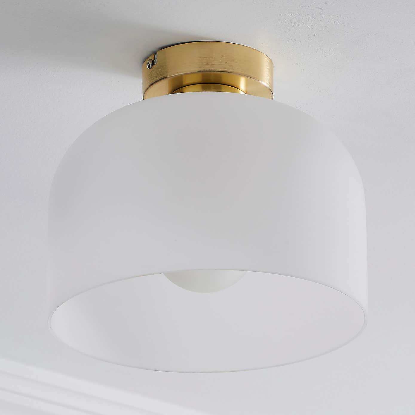 Palazzo Flush Ceiling Fitting