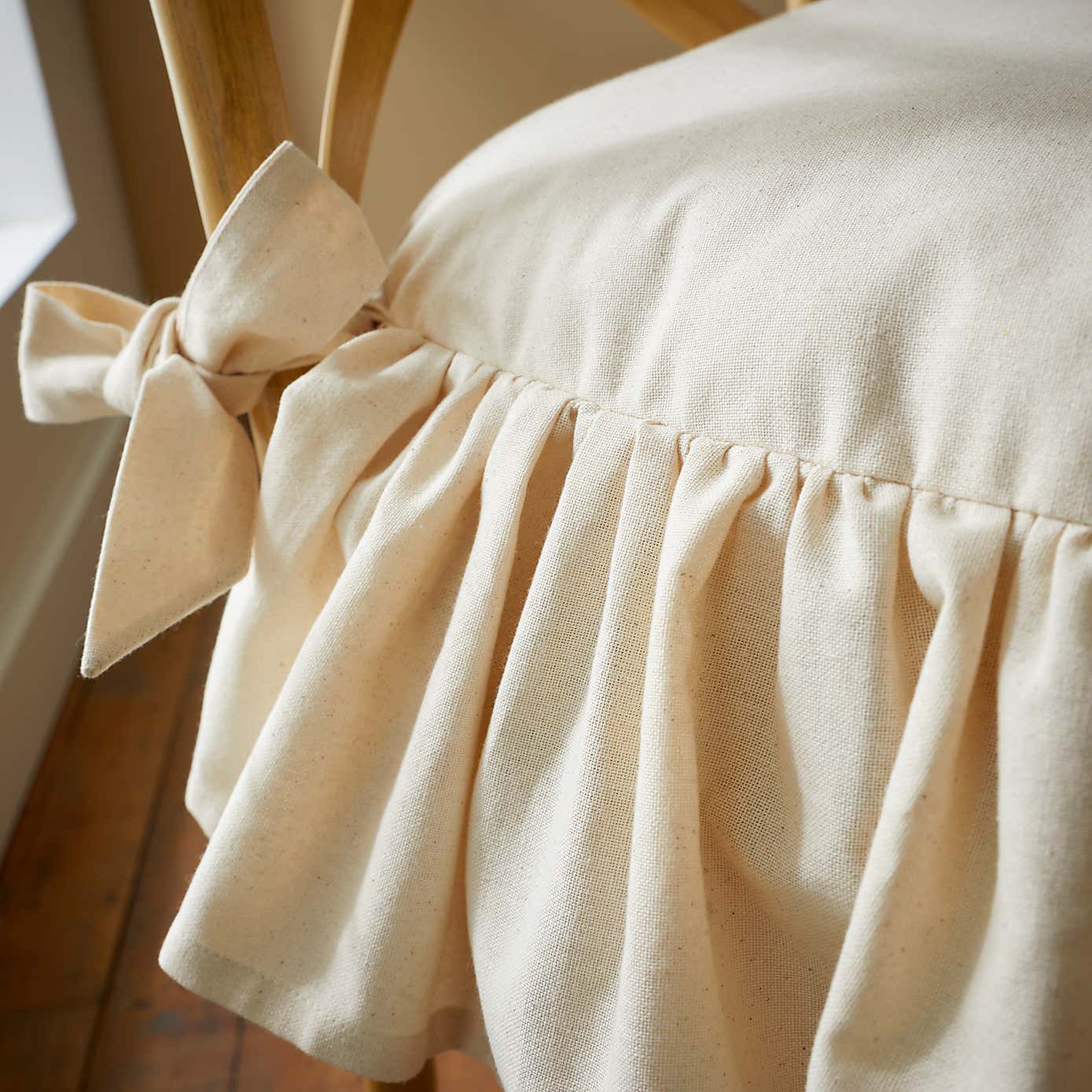 Frill Cotton Seat Pad