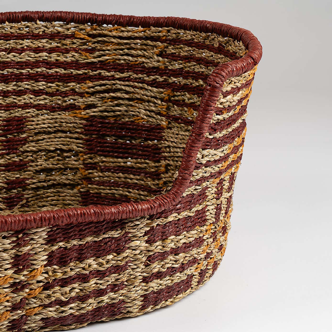 Check Woven Pet Bed