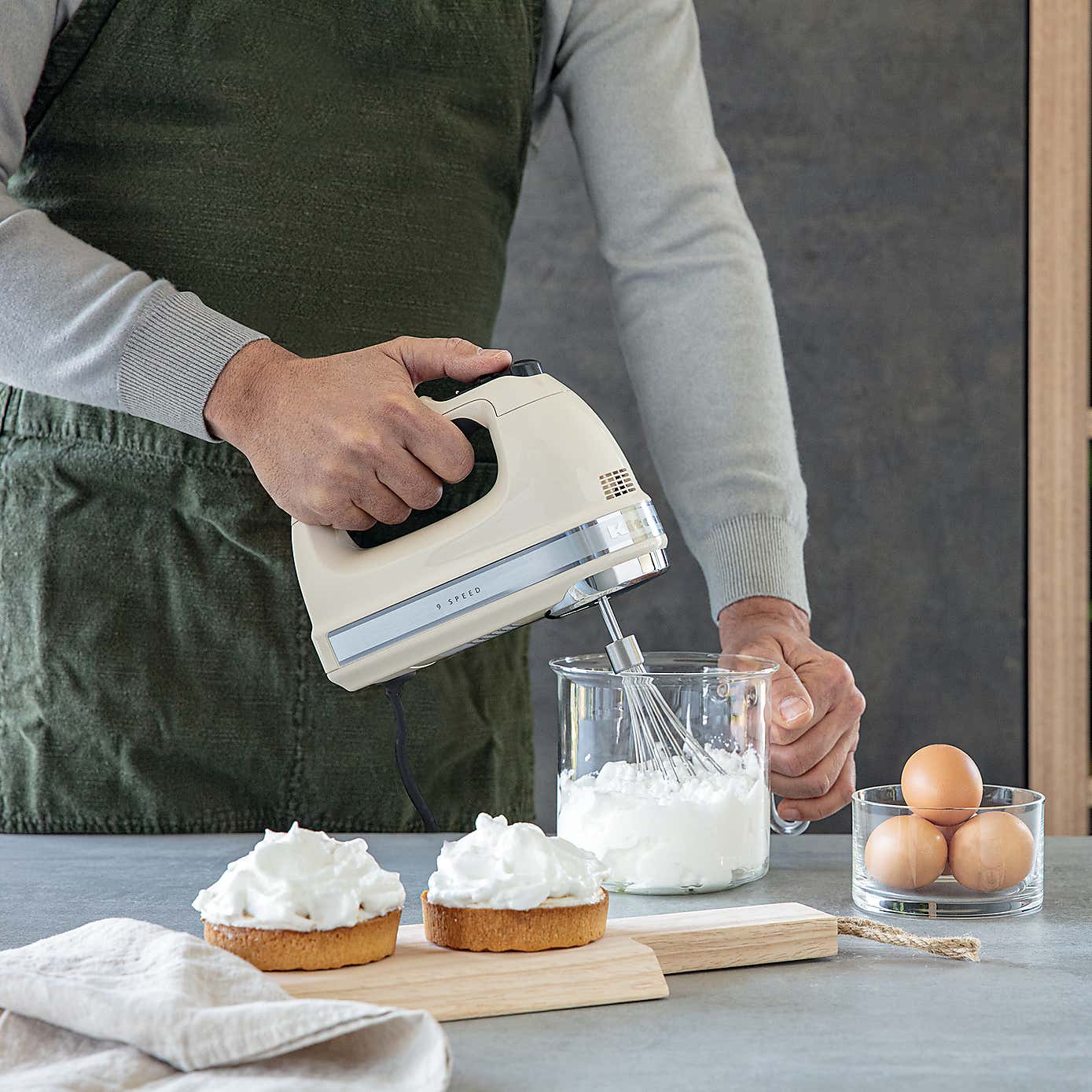 KitchenAid 9 Speed Hand Mixer