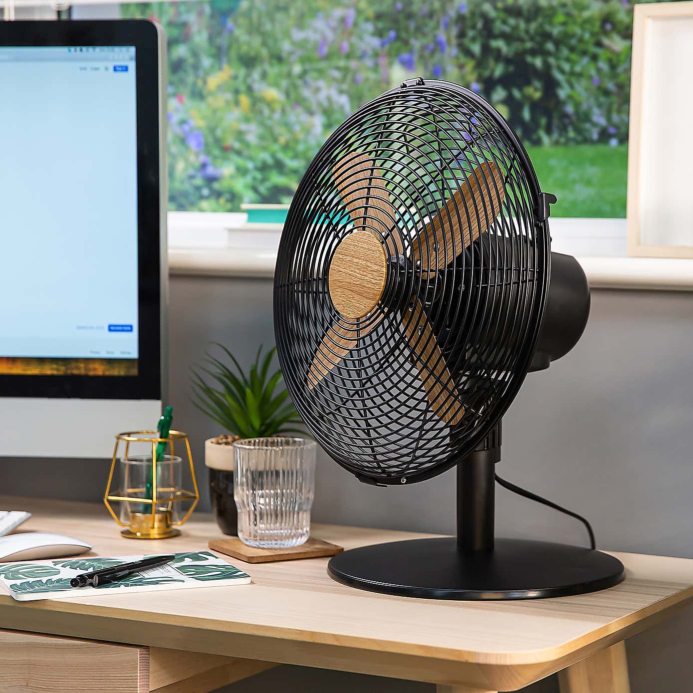 Russell Hobbs Scandi Style 12 Inch Desk Fan