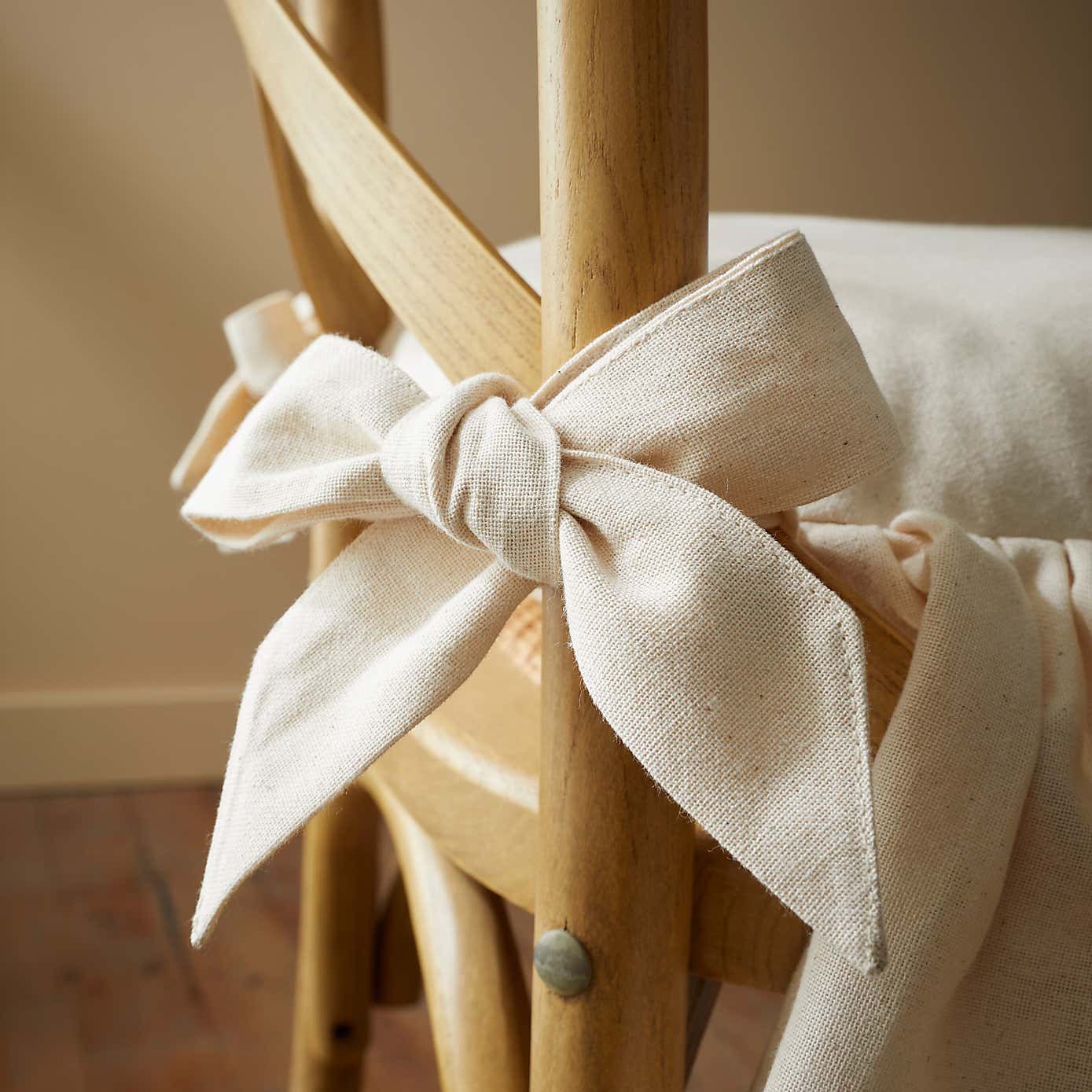 Frill Cotton Seat Pad