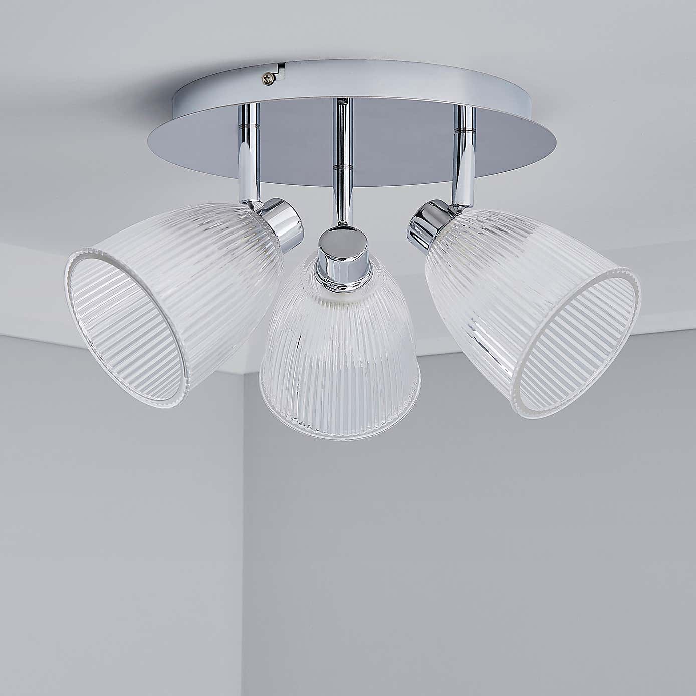 Bremont 3 Light Ribbed Glass Bathroom Spotlight