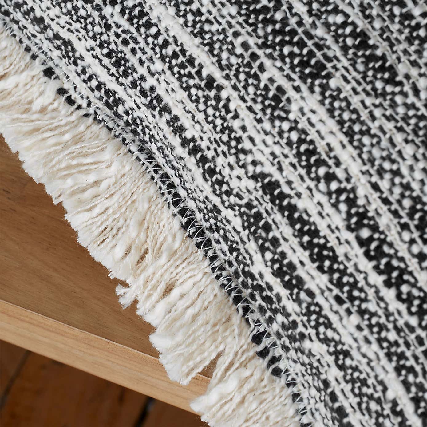 Pineapple Elephant Set of 2 Textured Frayed Placemats