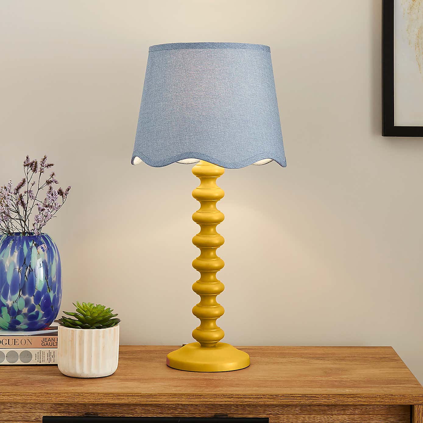 Scalloped Edge Linen Lamp Shade
