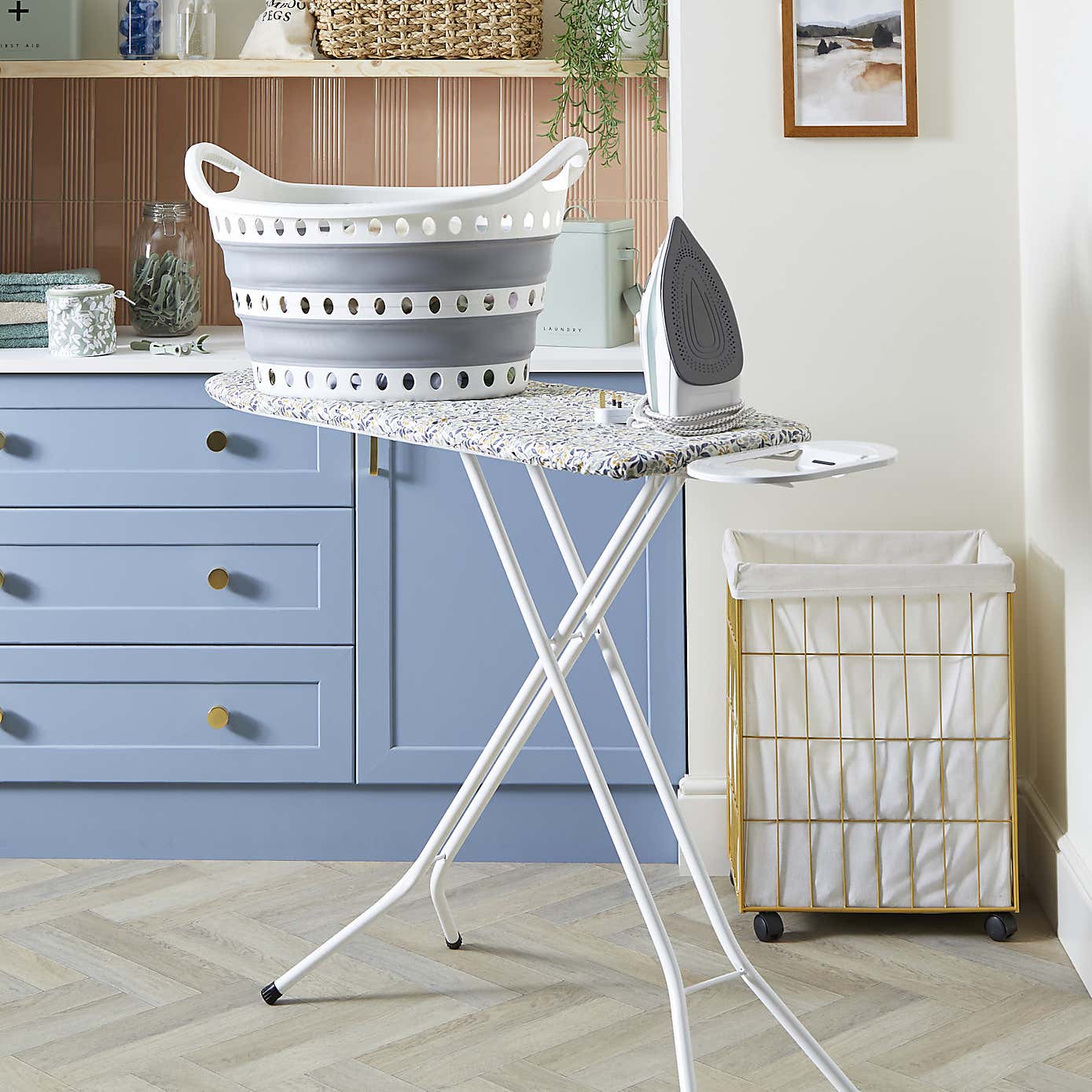 Collapsible Oval Laundry Basket