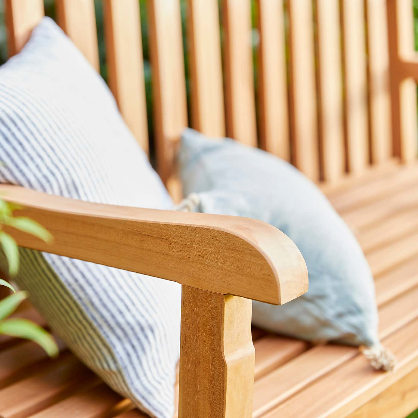 Kingston Small Outdoor Bench