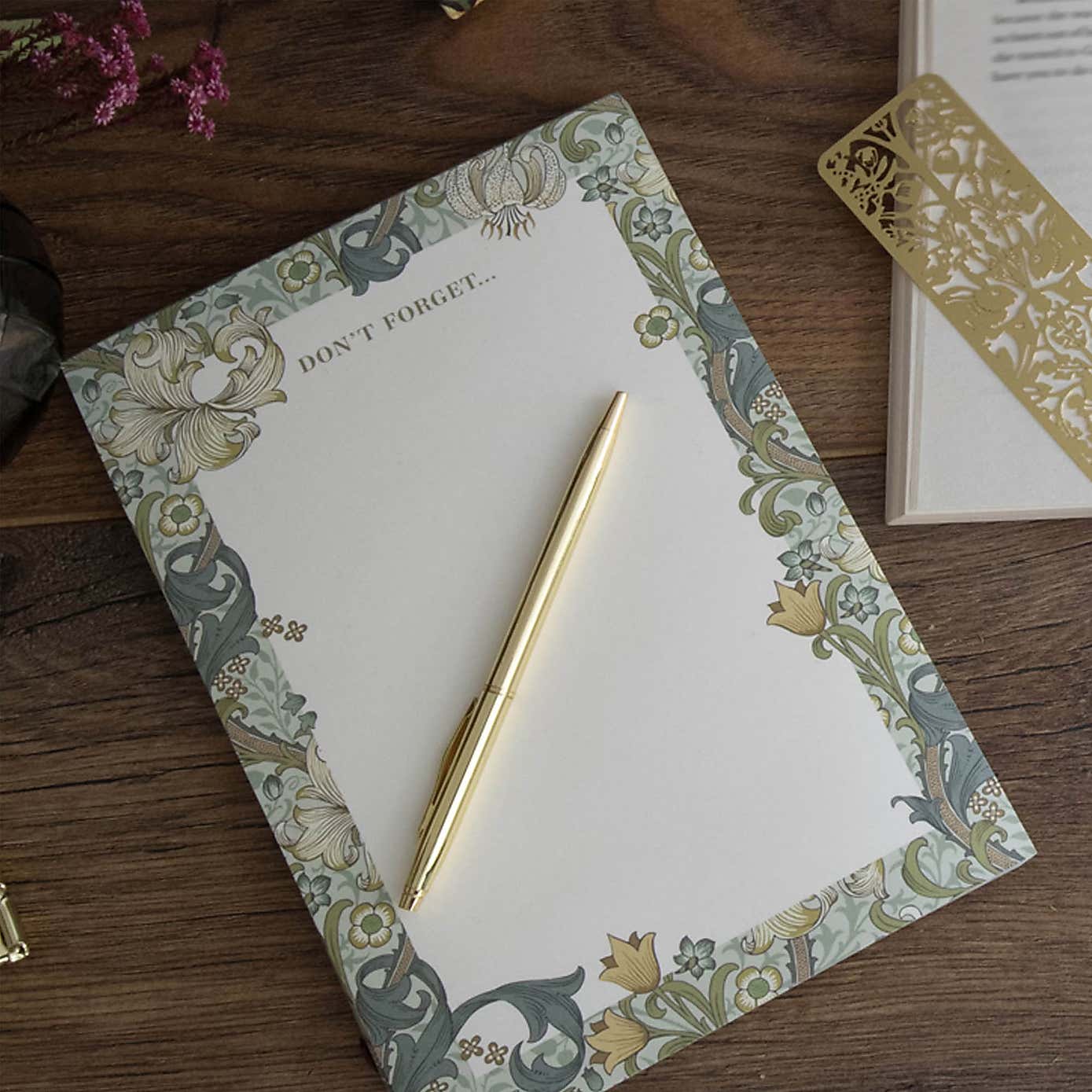 William Morris Golden Lily Booklovers Bundle