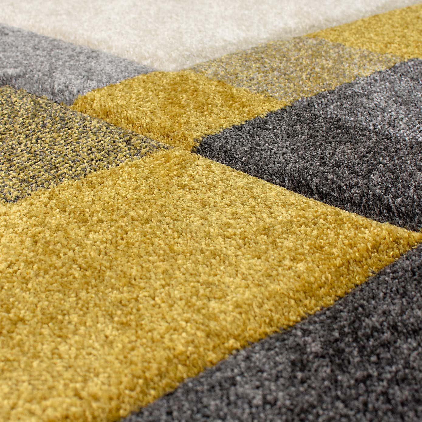 Nimbus Hand Carved Geometric Runner