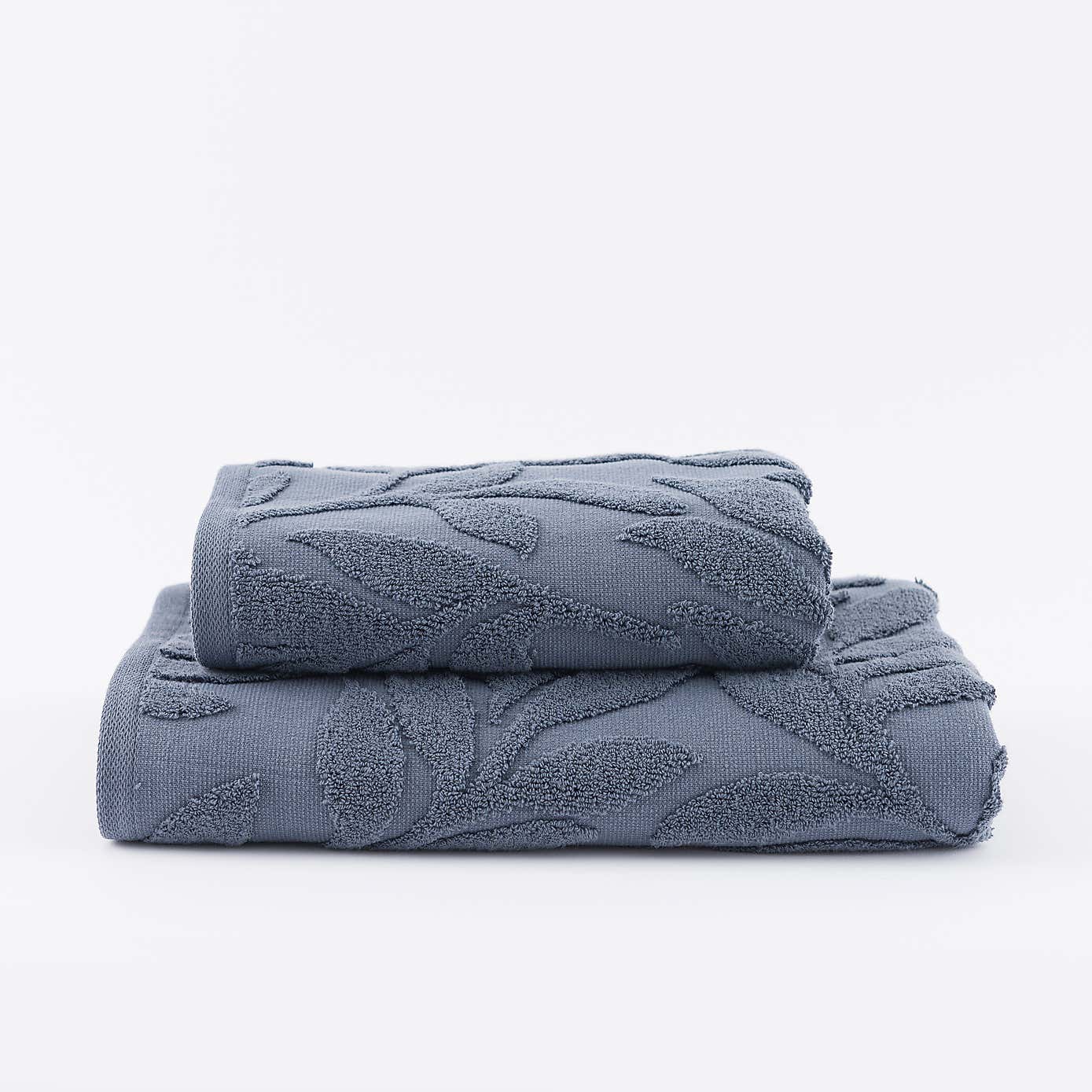 Woodland Leaf Sculptured Cotton Towel