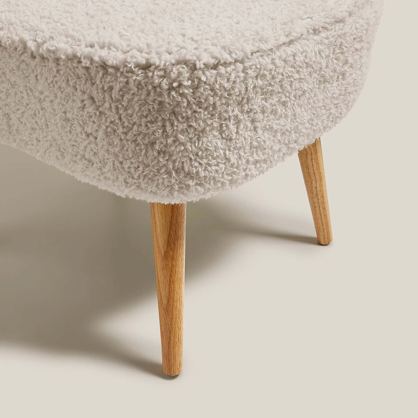 Elsie Cocktail Chair – Sandstone Sherpa