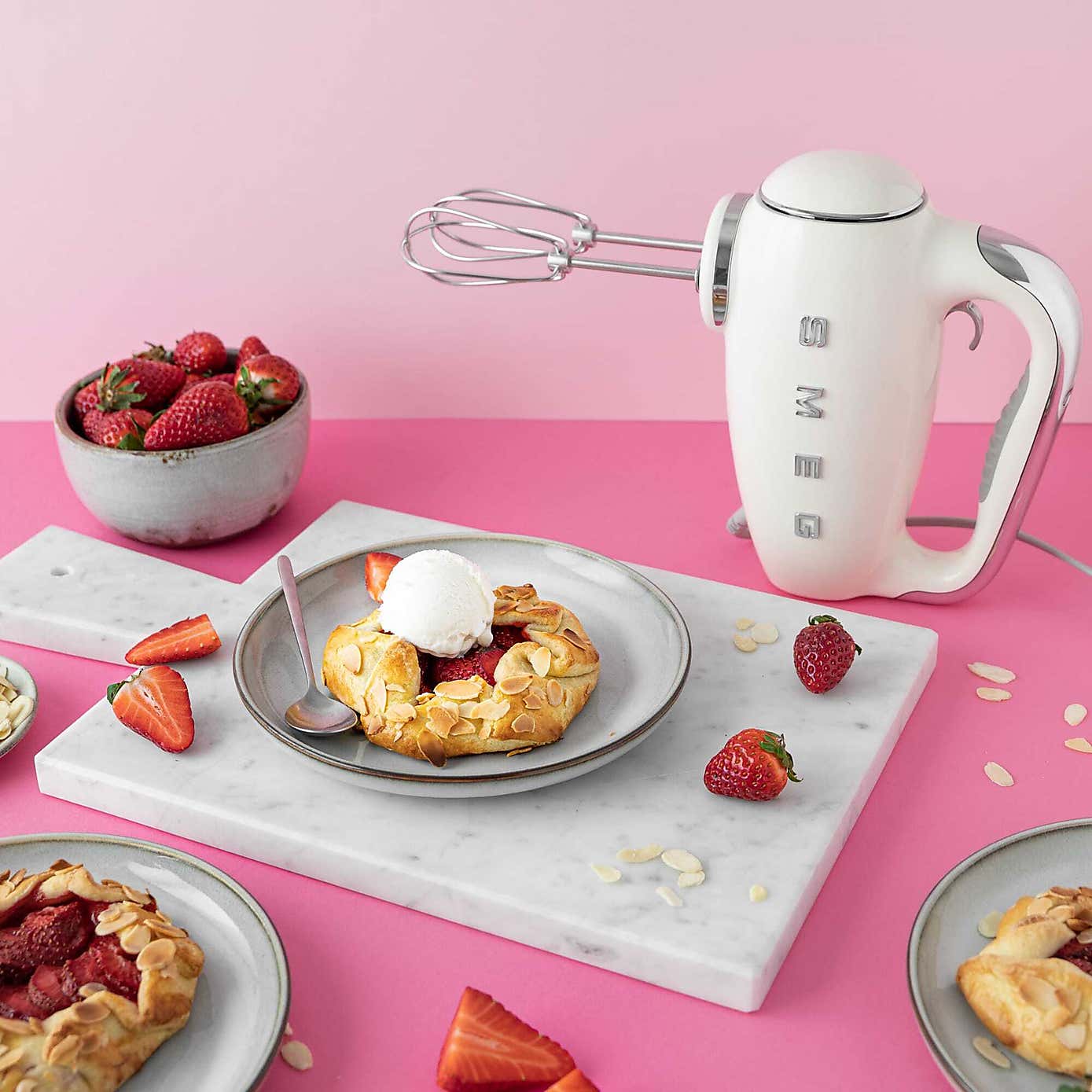 SMEG 50's Style Hand Mixer