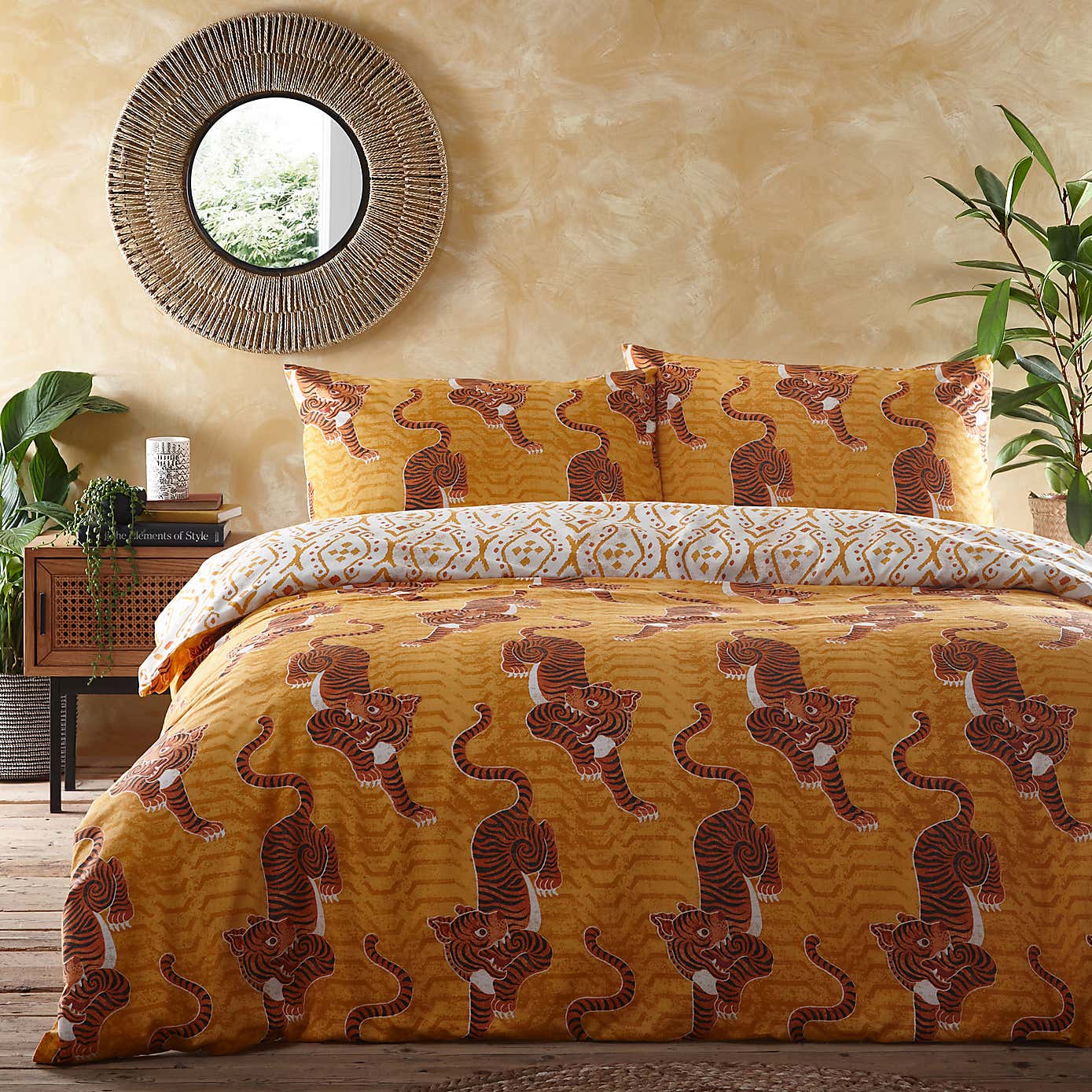 Furn. Tibetan Tiger Duvet Cover and Pillowcase Set