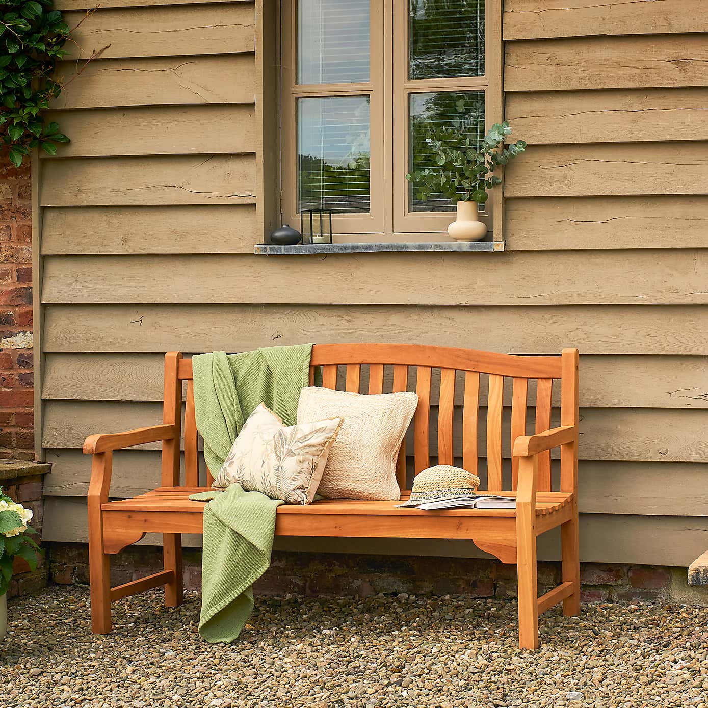 Kingsbury Medium Outdoor Bench