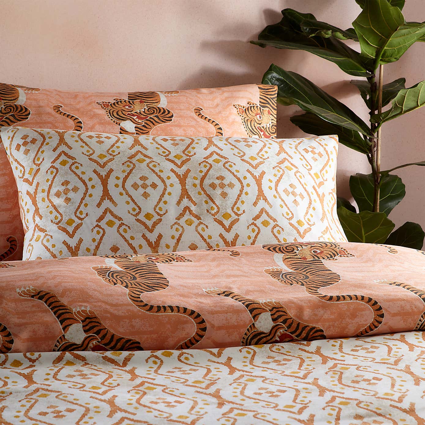 Furn. Tibetan Tiger Duvet Cover and Pillowcase Set