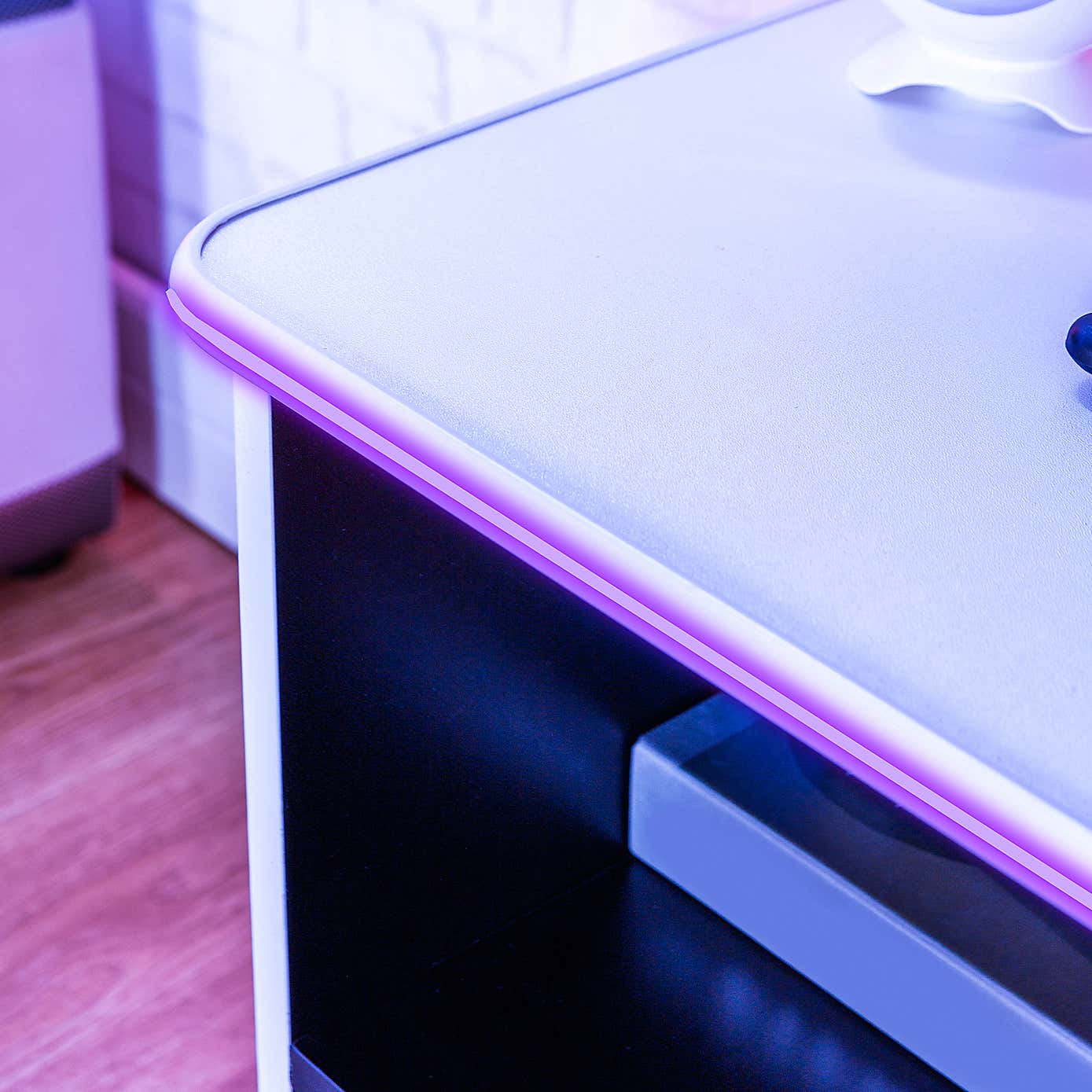 X Rocker White Carbon Tek TV Media Cabinet with Neo Fibre LED