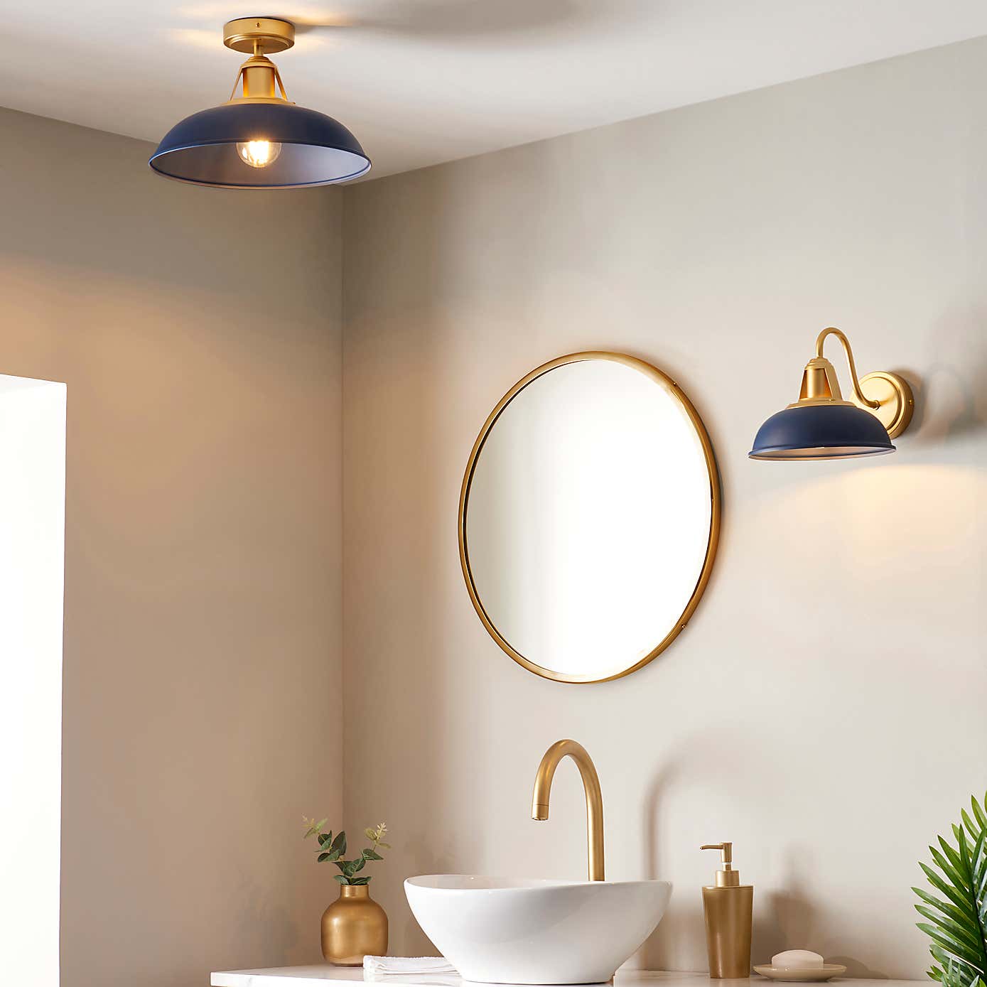 Oraya Bathroom 1 Light Flush Ceiling Fitting