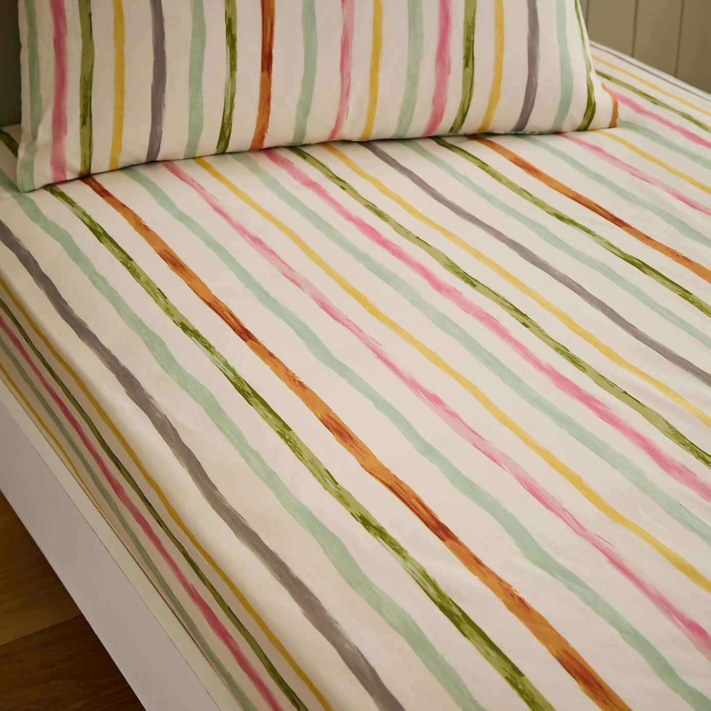 Set of 2 Jungle Friends 144 Thread Count Cotton Fitted Sheets