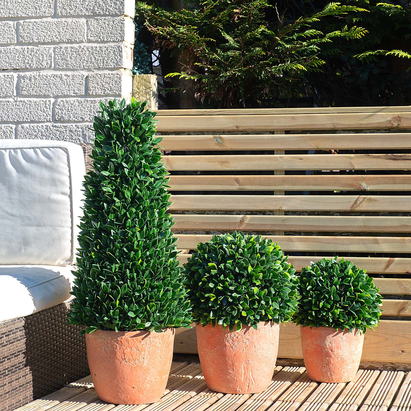 Artificial 34cm Topiary Ball in Terracotta Pot