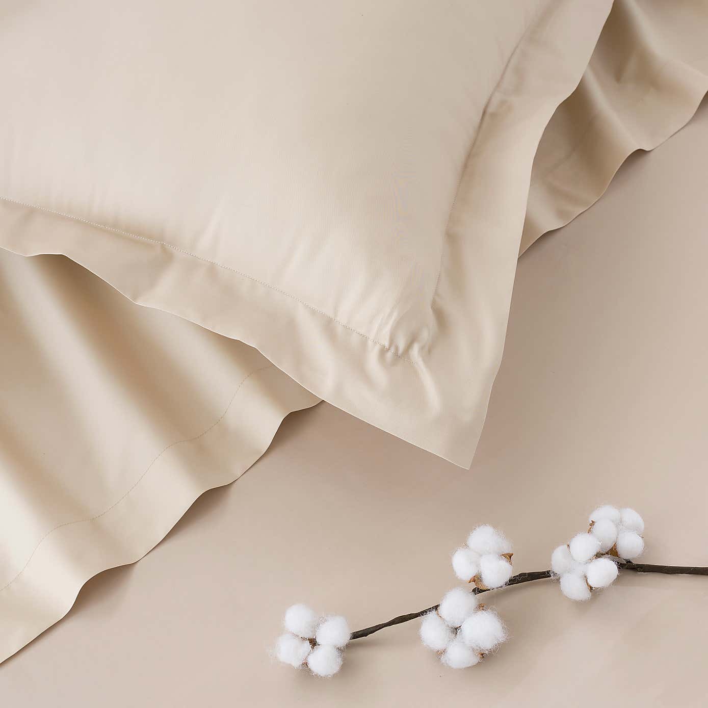 Dorma 300 Thread Count 100% Cotton Sateen Plain Oxford Pillowcase