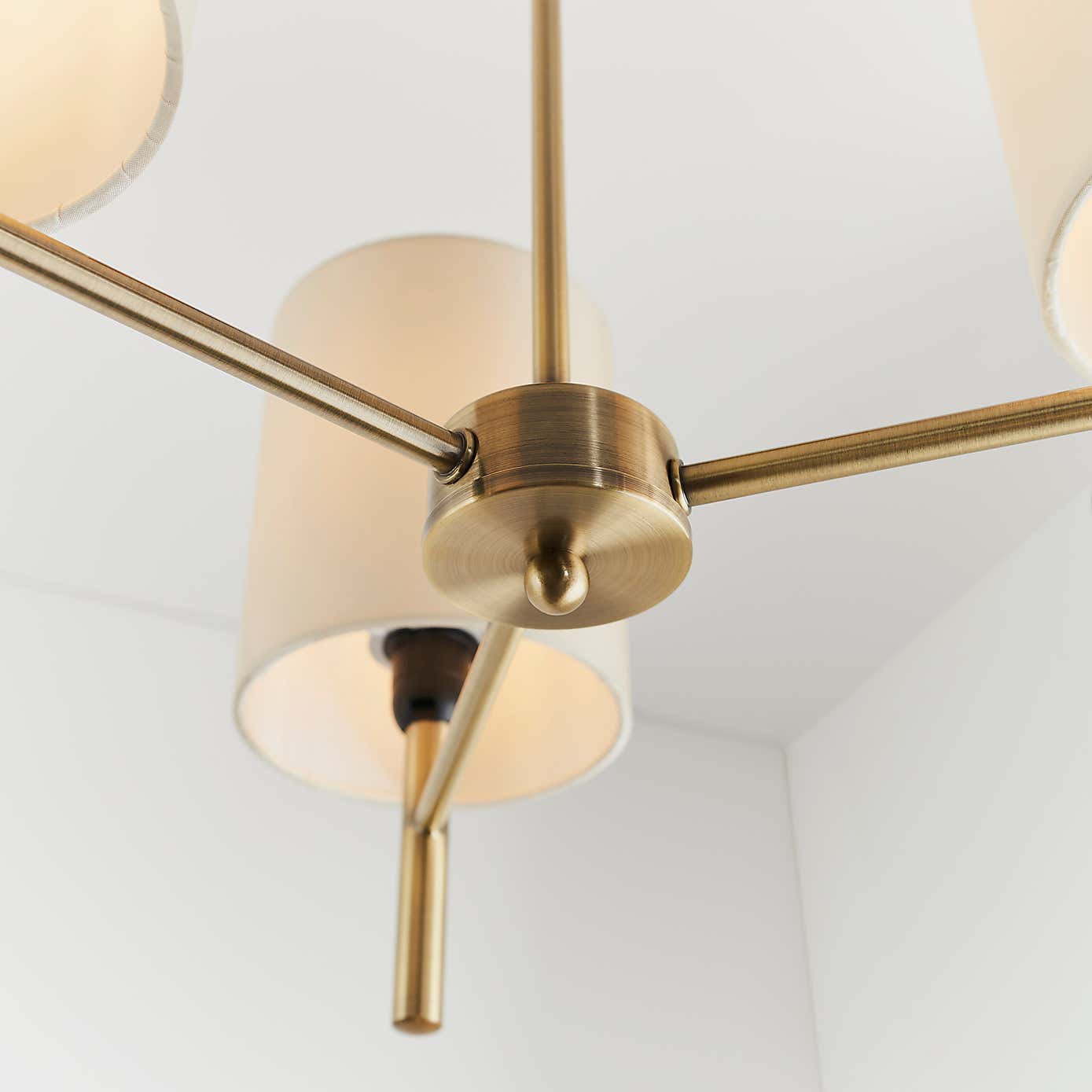Vogue Dewey 3 Light Flush Ceiling Fitting