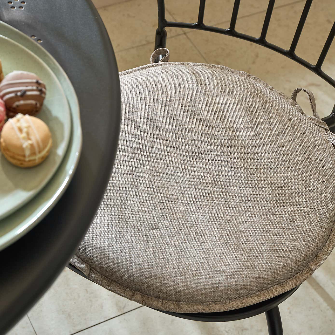 Set of 2 Water Resist Round Seat Pads