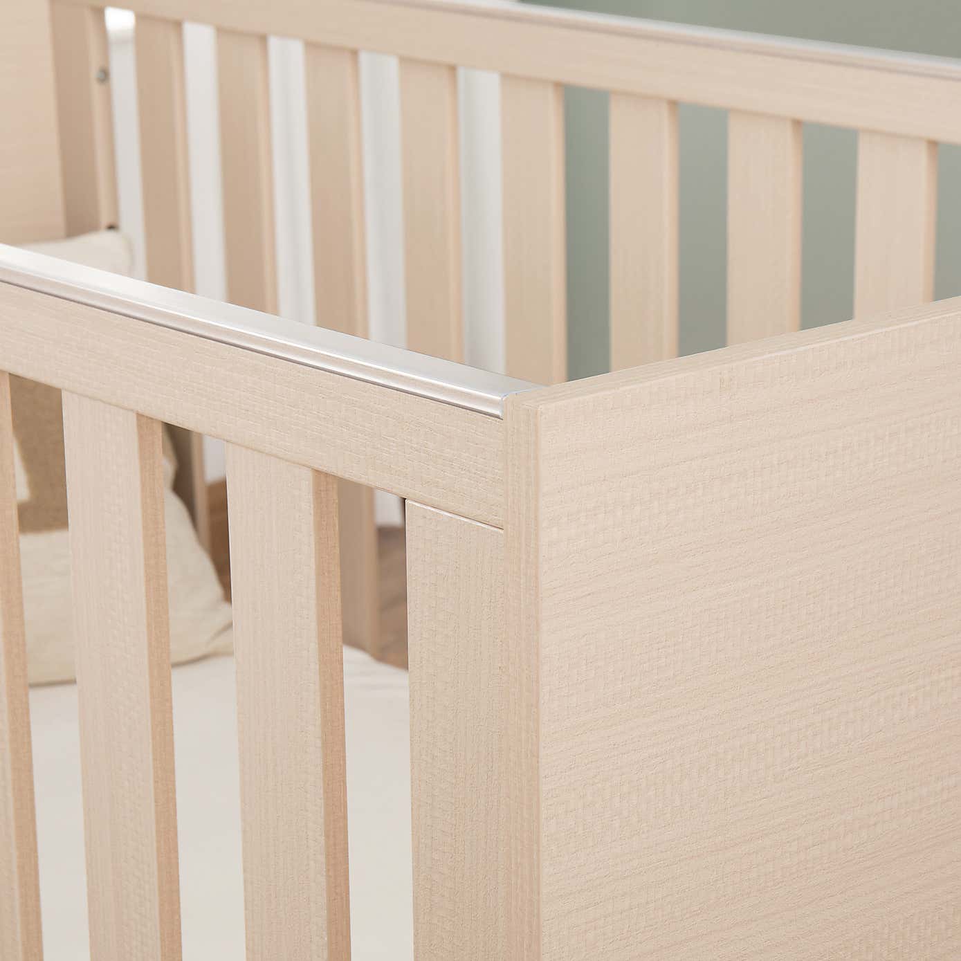 Dante Mini Cot Bed