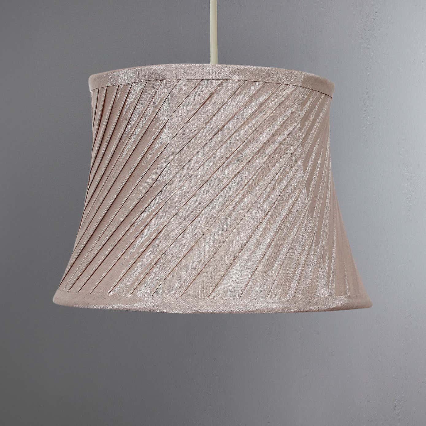 Twisted Pleat Lamp Shade