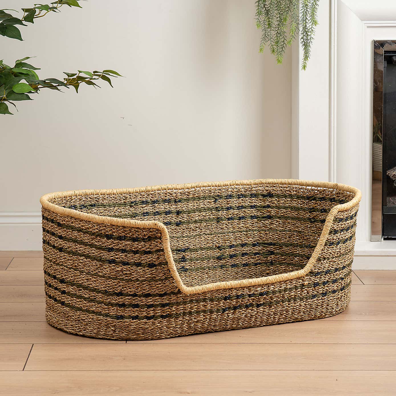 Check Woven Pet Bed