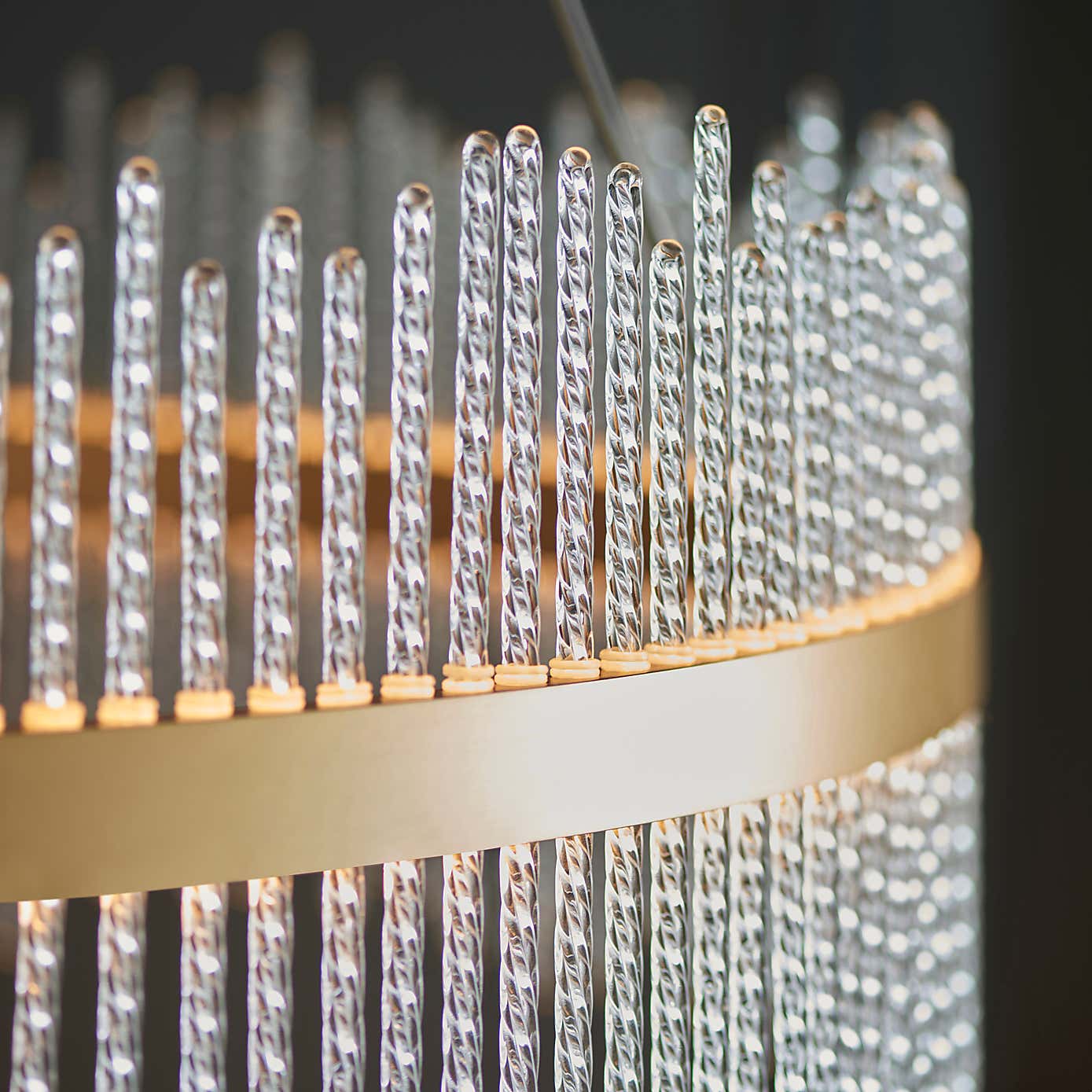 Vogue Summer Grand LED Adjustable Pendant Light