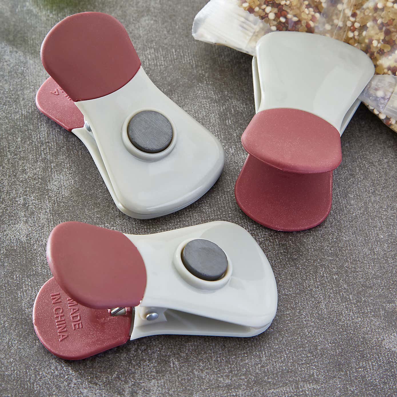 Handy Kitchen Bag Clips