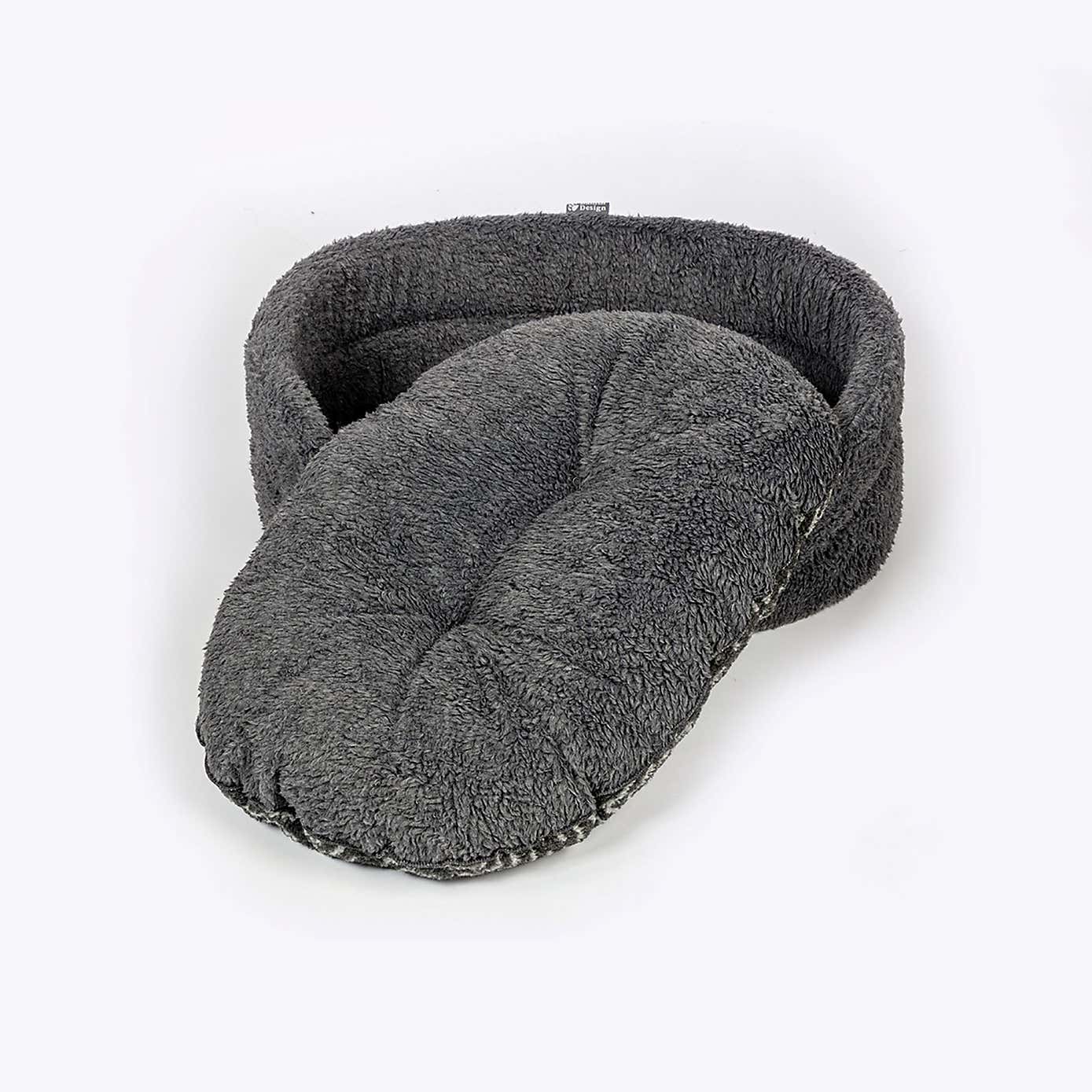 Danish Design Fleece Slumber Dog Bed