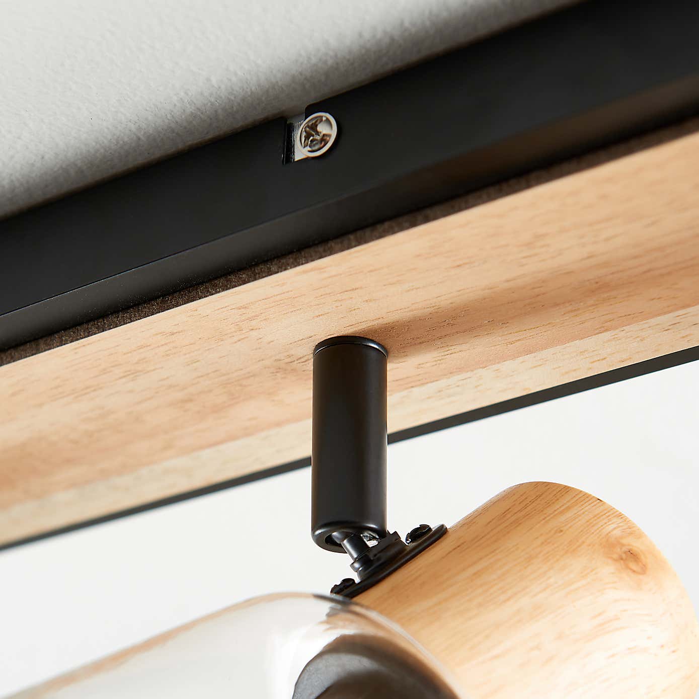 Zoya Industrial 4 Light Adjustable Spotlight Bar