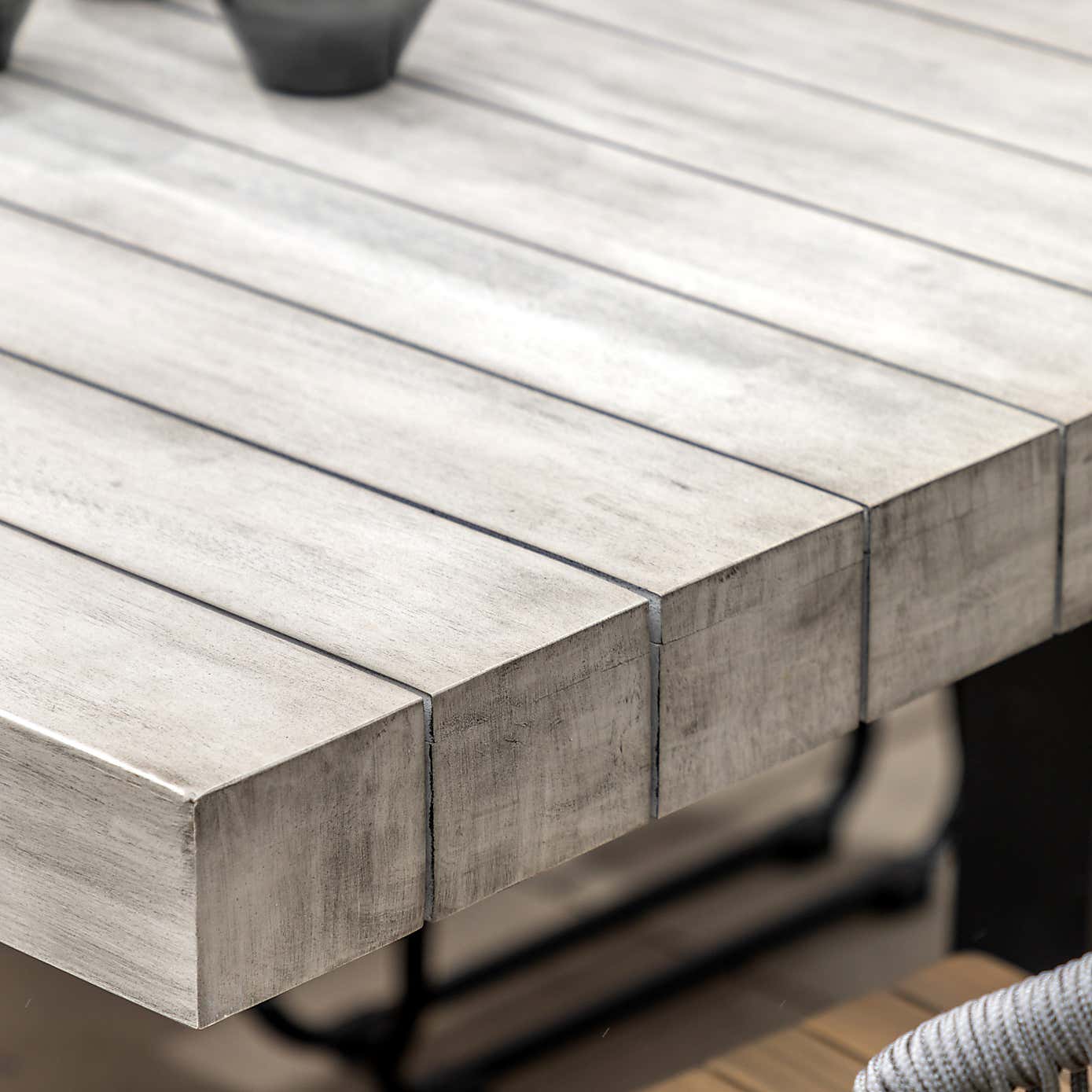 Cedar & Sage Sarno Outdoor 6 Seater Dining Table