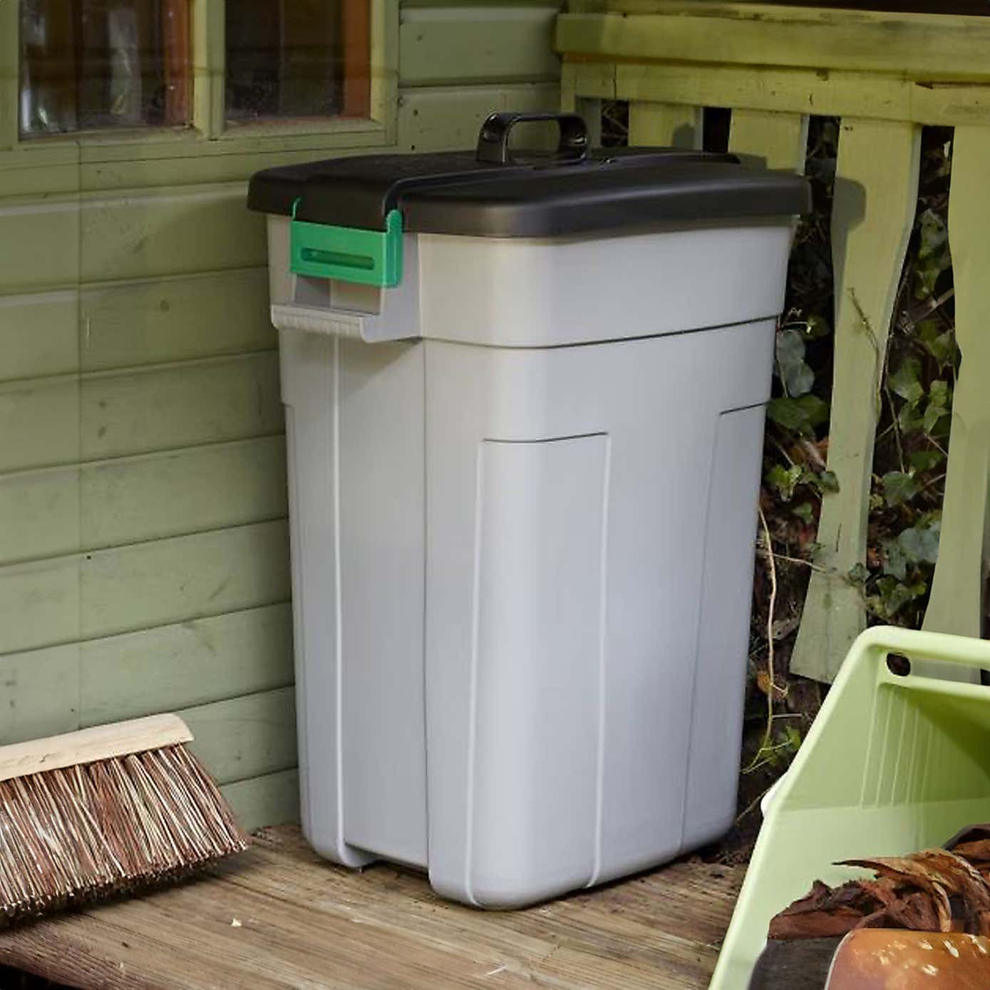 Addis 90L Heavy Duty Rectangle Dustbin With Locking Lid