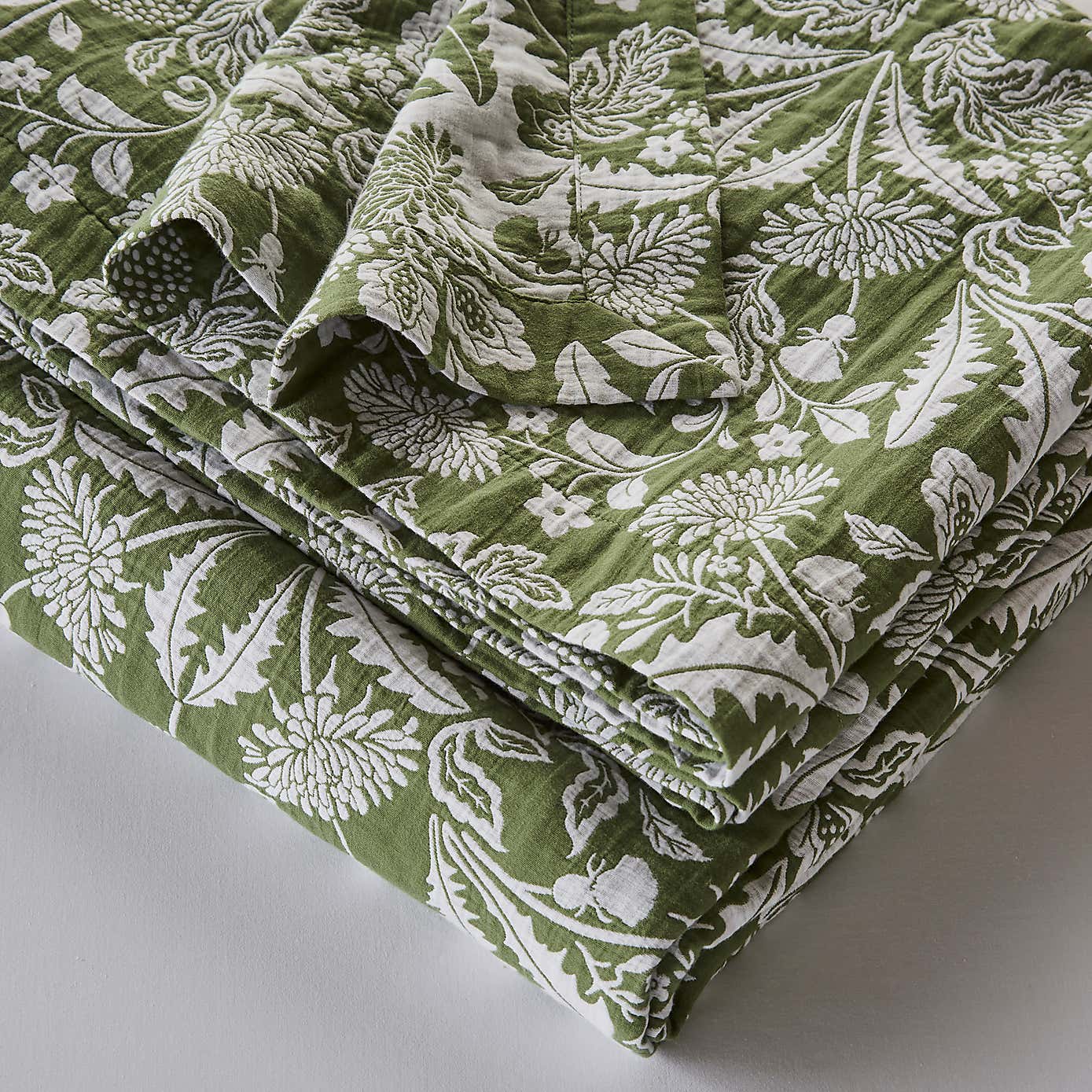 Dorma Dandelion Bedspread