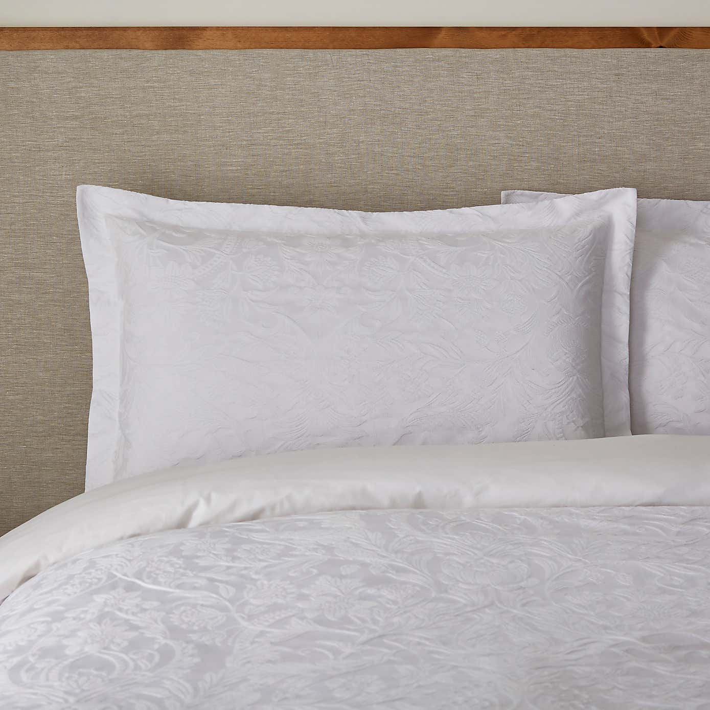 Dorma Winchester White Oxford Pillowcase Pair