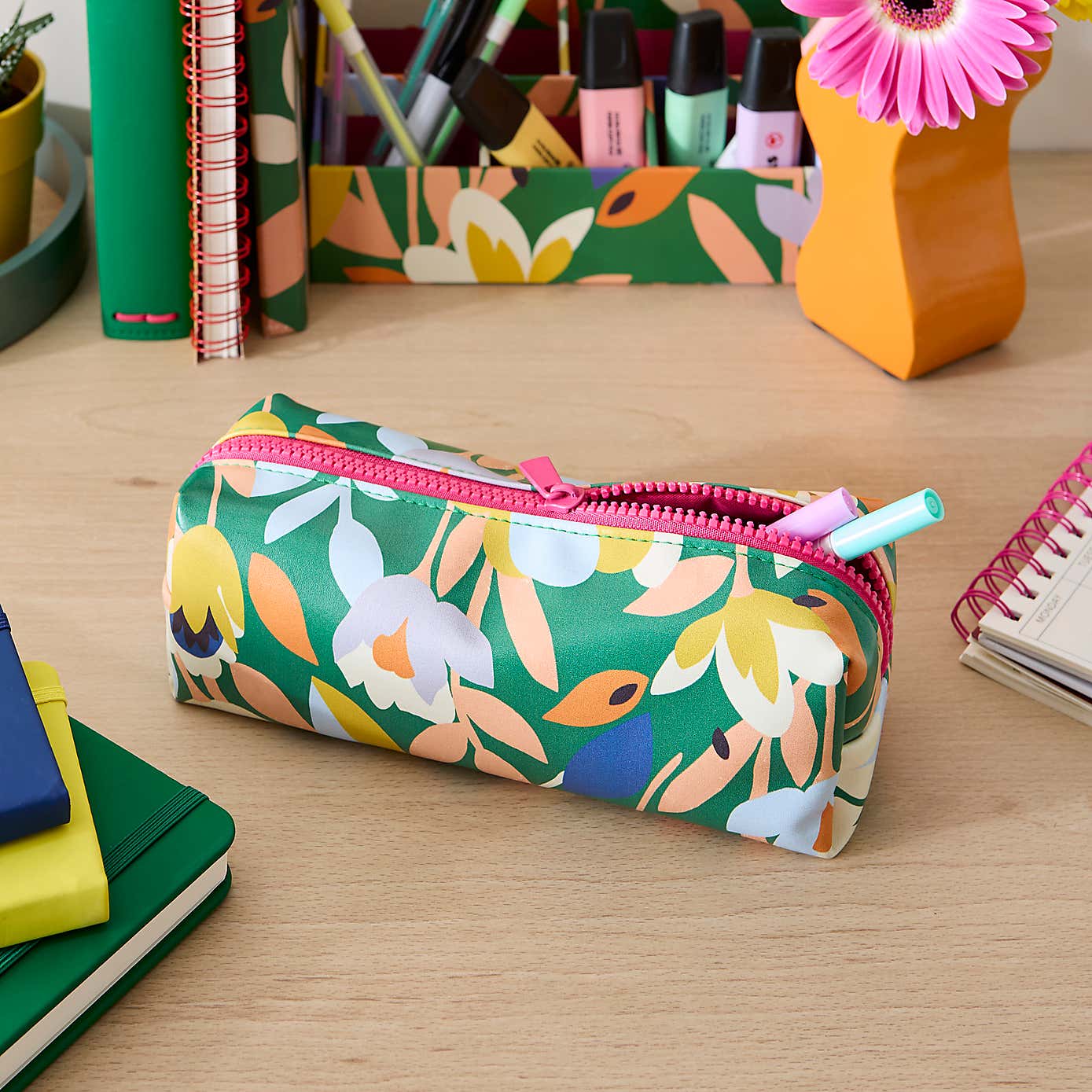 Elements Feildsley Barrel Pencil Case