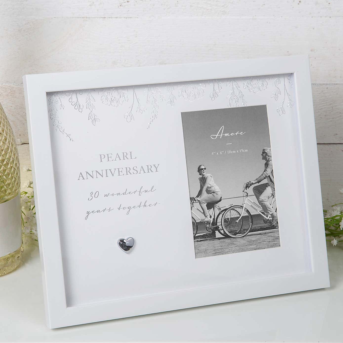 Amore Pearl Anniversary Photo Frame